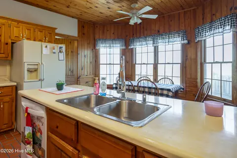 Kitchen - 10723 Keener Rd, Faison, NC 28341 photo 4 of 4