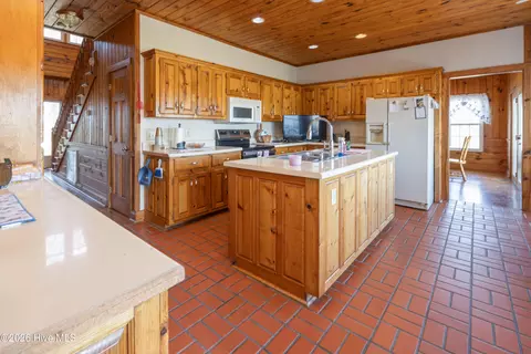 Kitchen - 10723 Keener Rd, Faison, NC 28341 photo 1 of 4
