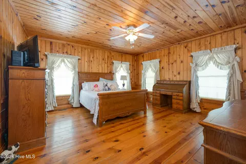 Bedroom - 10723 Keener Rd, Faison, NC 28341 photo 1 of 5