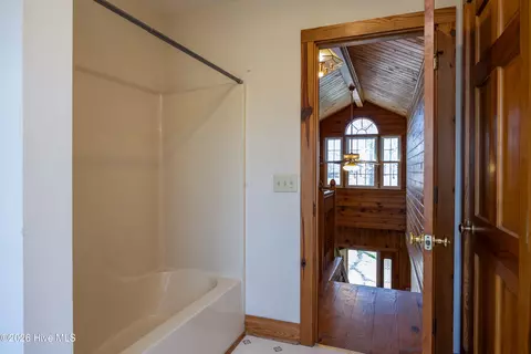 Entry Way - 10723 Keener Rd, Faison, NC 28341 photo 4 of 8