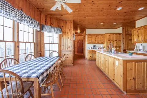 Dining - 10723 Keener Rd, Faison, NC 28341 photo 2 of 4