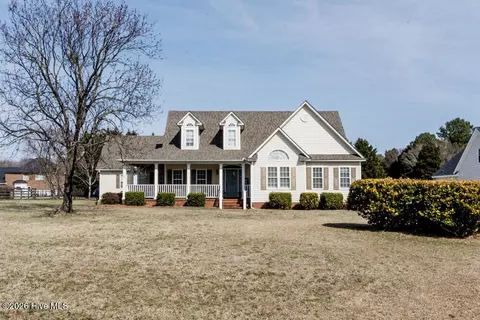 1465 Yorkshire Ln, Rocky Mount, NC 27803