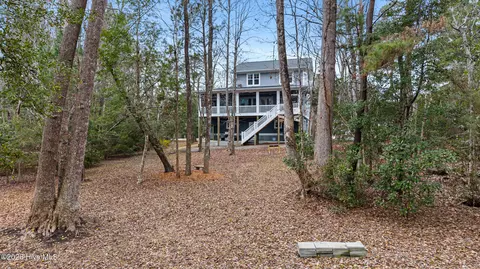 Exterior - 104 W High Bluff Dr, Hampstead, NC 28443 photo 12 of 15