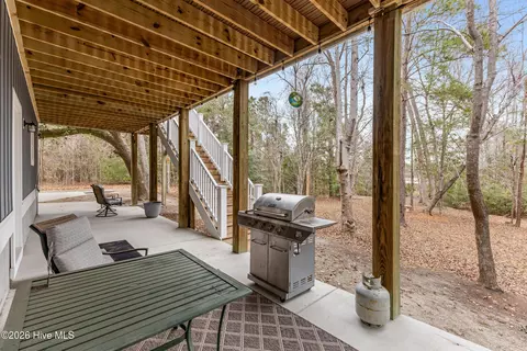 Exterior - 104 W High Bluff Dr, Hampstead, NC 28443 photo 9 of 15