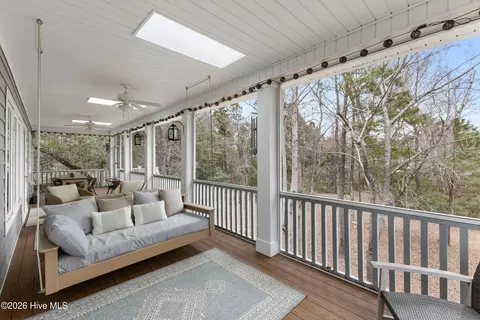 Exterior - 104 W High Bluff Dr, Hampstead, NC 28443 photo 5 of 15