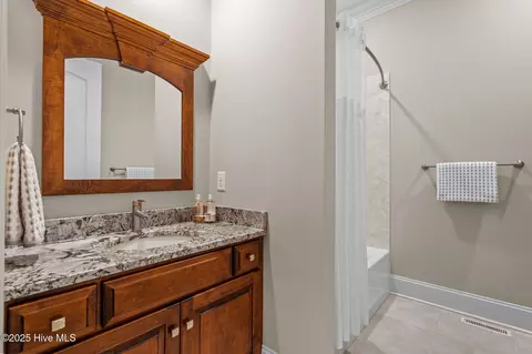 Bath - 11 Whithorn Ct, Pinehurst, NC 28374 photo 4 of 5