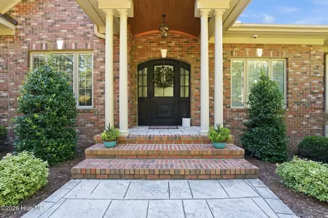 Exterior - 11 Whithorn Ct, Pinehurst, NC 28374 photo 2 of 12