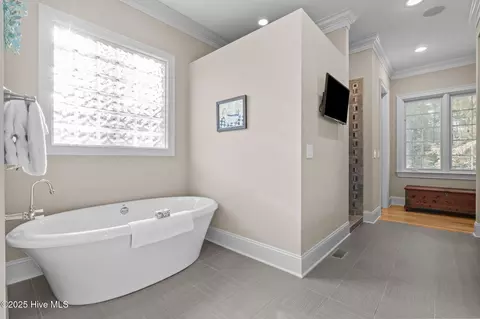 Bath - 11 Whithorn Ct, Pinehurst, NC 28374 photo 2 of 5