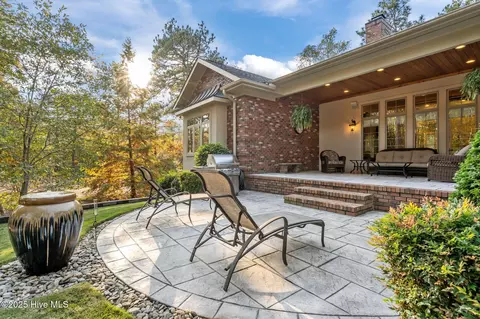 Exterior - 11 Whithorn Ct, Pinehurst, NC 28374 photo 6 of 13