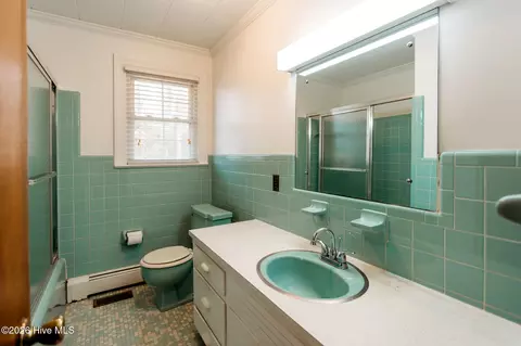 Bath - 4237 Downing Rd, Wilson, NC 27893 photo 3 of 3