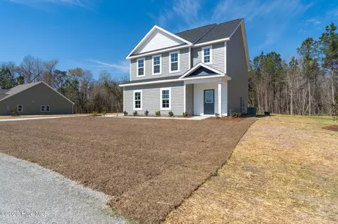 104 Palo Alto Park Dr, Maysville, NC 28555