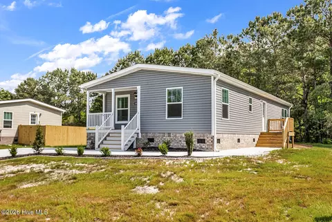 1888 Rolling Green Dr SW, Supply, NC 28462