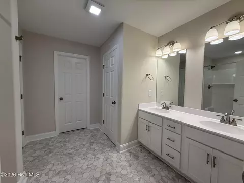Bath - 503 Nc Hwy 172, Hubert, NC 28539 photo 2 of 4