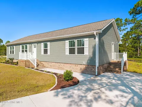2767 Kelsey Ln SW, Shallotte, NC 28470