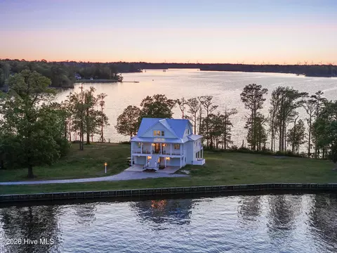 333 N Island Xing, Edenton, NC 27932