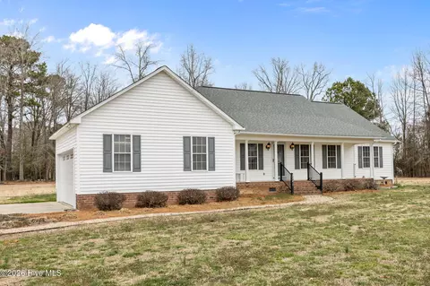 Exterior - 2741 Beddard Rd, Grimesland, NC 27837 photo 2 of 7