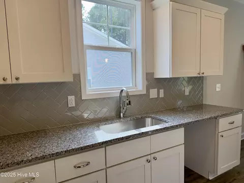 Kitchen - 705 Elderberry Dr, Vass, NC 28394 photo 4 of 6