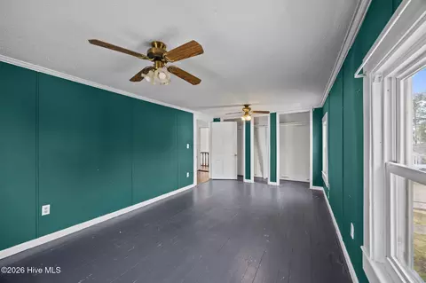 Bedroom - 489 E Pungo St, Belhaven, NC 27810 photo 6 of 9