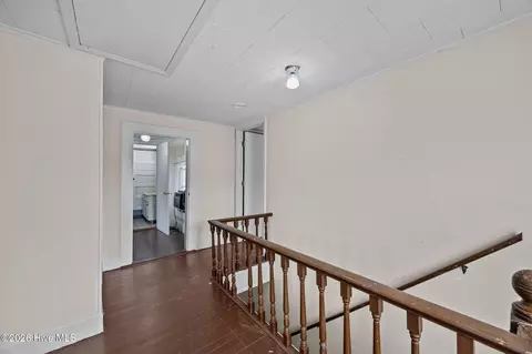 Entry Way - 489 E Pungo St, Belhaven, NC 27810 photo 1 of 1