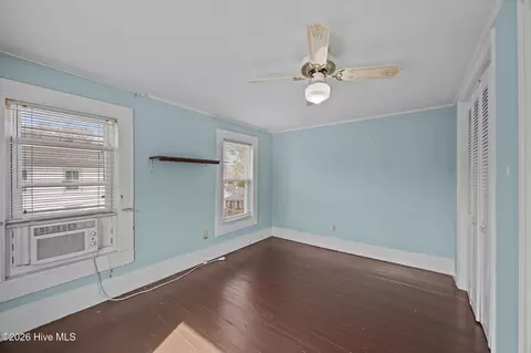 Bedroom - 489 E Pungo St, Belhaven, NC 27810 photo 3 of 9