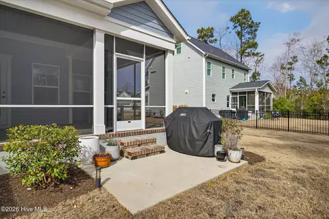 Exterior - 96 Bowman Field Cir, Hampstead, NC 28443 photo 10 of 18