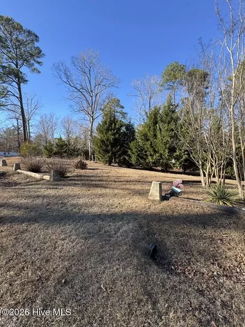 121 Mustang Dr, Louisburg, NC 27549