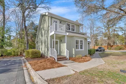 1800 Eastwood Rd #103, Wilmington, NC 28403