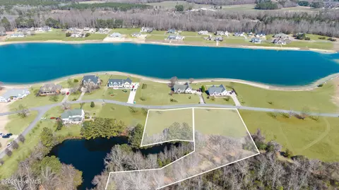 208 Schooner Landing Dr, Edenton, NC 27932