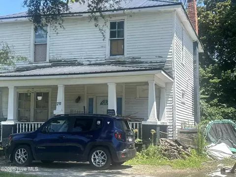 211 Elm St, Goldsboro, NC 27530