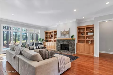 Living - 409 Meyer Farm Dr, Pinehurst, NC 28374 photo 1 of 4