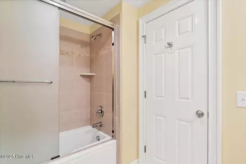 Bath - 409 Meyer Farm Dr, Pinehurst, NC 28374 photo 12 of 15