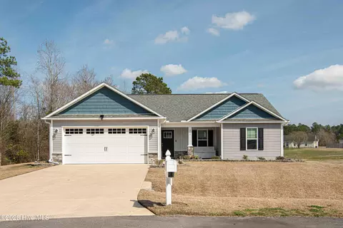 413 Stones Throw Ct, Jacksonville, NC 28546