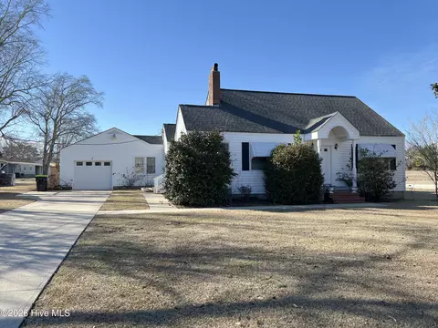 167 Lake Rd, Newport, NC 28570
