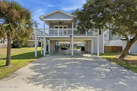 625 S Fourth Ave, Kure Beach, NC 28449