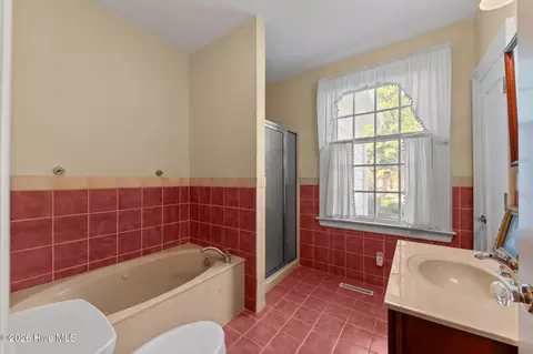 Bath - 55 Linden Rd, Pinehurst, NC 28374 photo 2 of 10