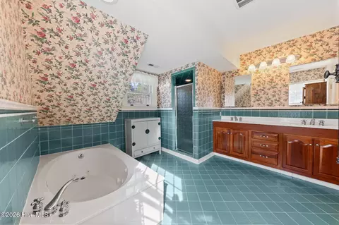 Bath - 55 Linden Rd, Pinehurst, NC 28374 photo 5 of 10