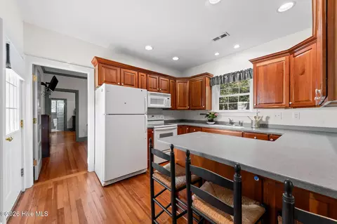 Kitchen - 55 Linden Rd, Pinehurst, NC 28374 photo 4 of 5