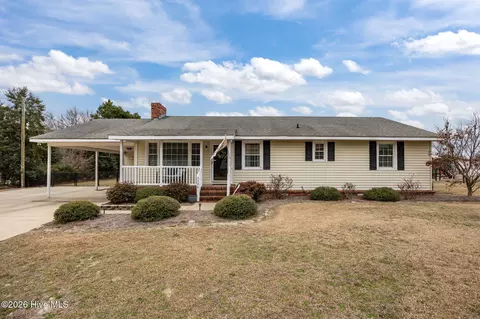 3306 Alton Phillips Rd, Kinston, NC 28504