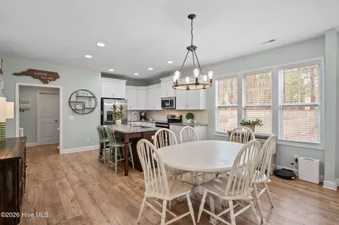 Dining - 893 Dan Owen Dr, Hampstead, NC 28443 photo 1 of 3