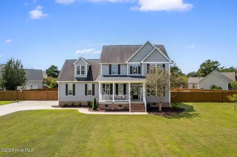 337 Oakmont Dr, Hampstead, NC 28443