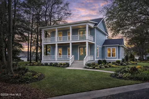 9179 Devaun Park Blvd, Calabash, NC 28467