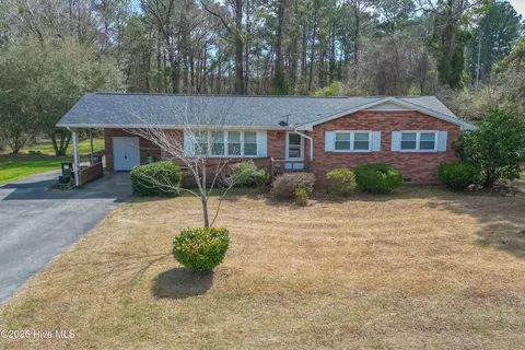 2301 Dawson Cabin Rd, Jacksonville, NC 28540