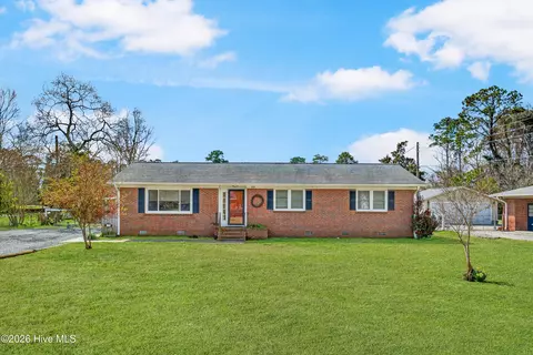 118 Jamaica Dr, Wilmington, NC 28401