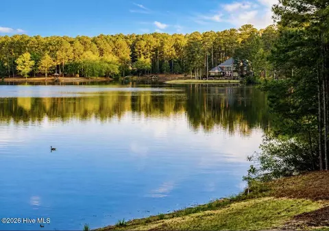 13 Abington Dr, Pinehurst, NC 28374