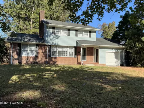 1201 Clifton Rd, Jacksonville, NC 28540