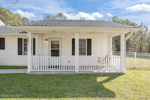 200 Bell Creek Dr, Beaufort, NC 28516