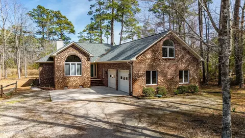 615 Bent Tree Rd, Oriental, NC 28571