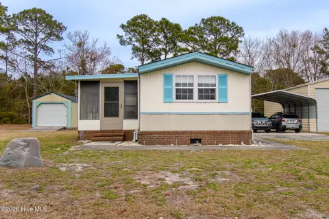 1602 Pelican Pl SW, Shallotte, NC 28470