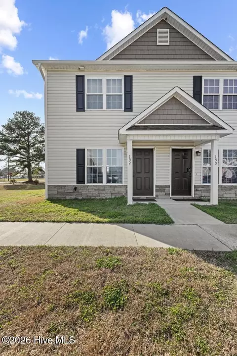 152 Cornerstone Dr, Beulaville, NC 28518