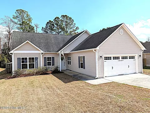 507 Jasmine Ln, Jacksonville, NC 28546